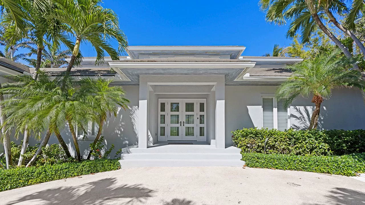 Live Next Door to Mar-a-Lago: $14.95 Million Home Offers Exclusive Club Privileges