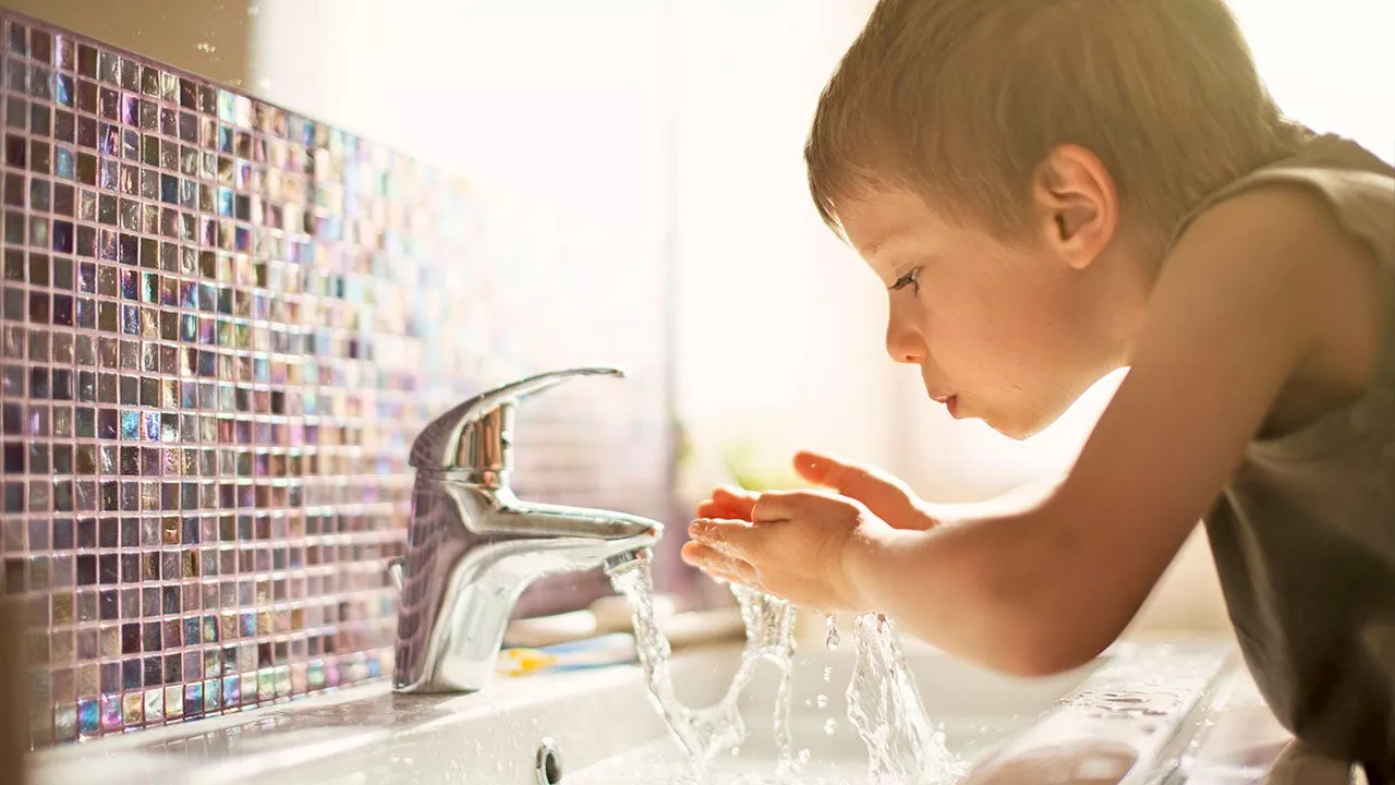 RFK Jr. Calls for Removal of Fluoride from Drinking Water, Sparking Debate