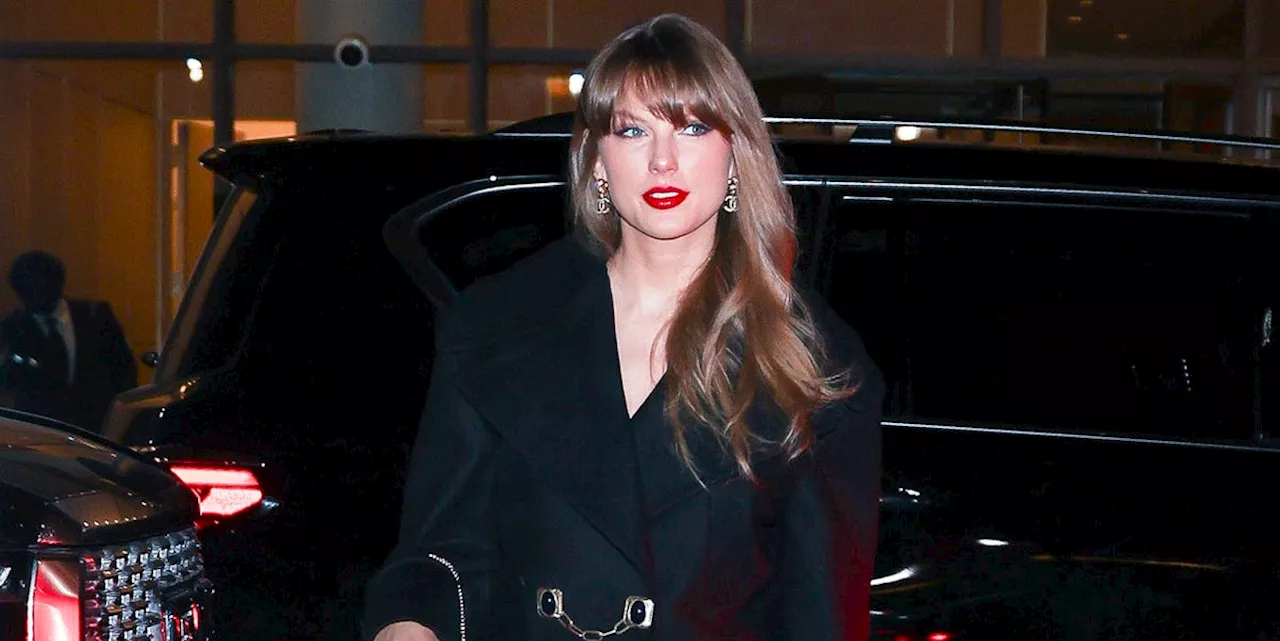 Taylor Swift's Chic All-Black Ensemble for a Night Out with Family and Friends