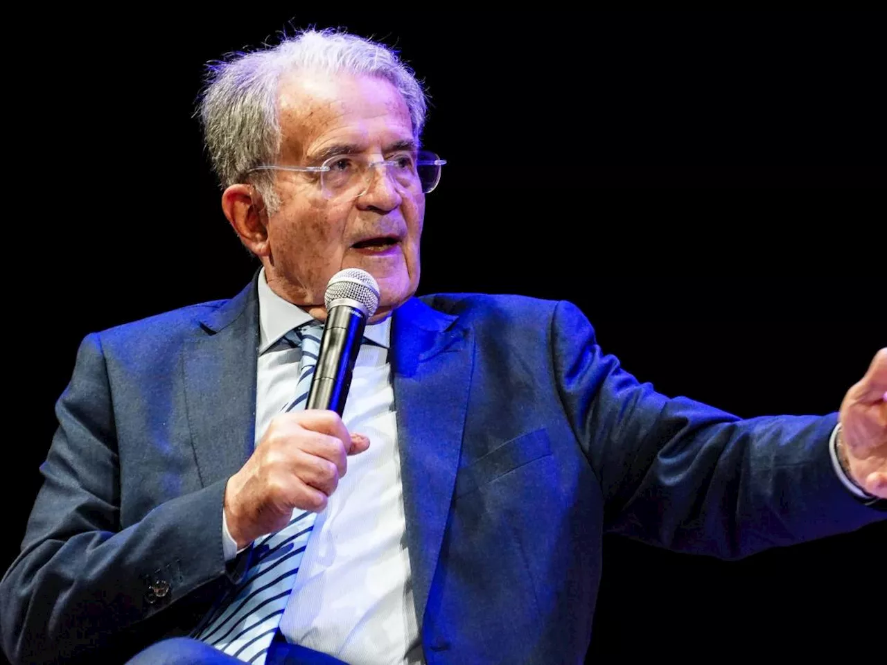 Prodi lancia un appello al centrosinistra e critica Meloni