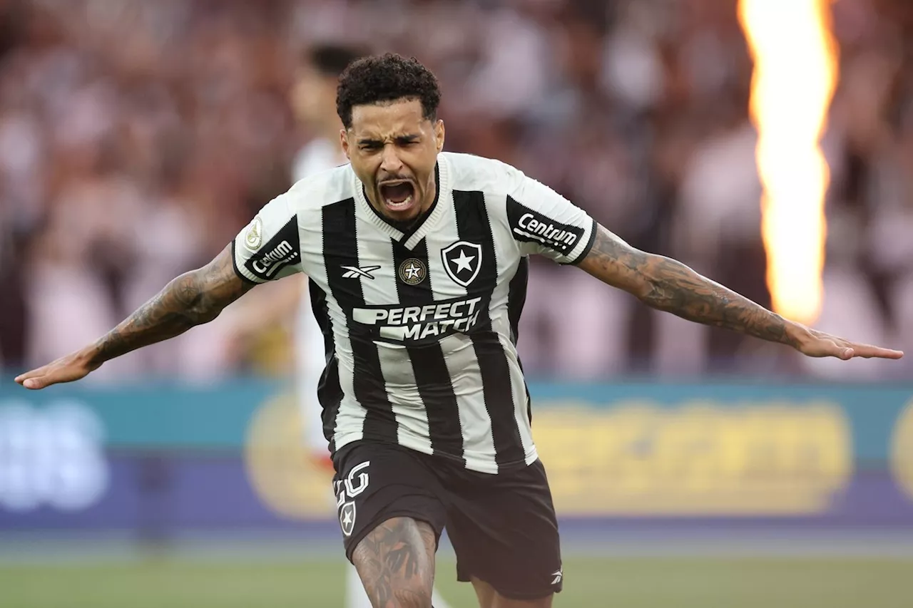 Al Rayyan tenta contratar Gregore, mas Botafogo garante permanência do volante