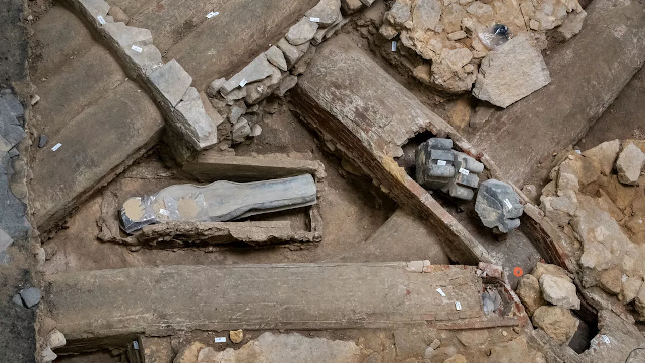 Une nouvelle découverte à Notre-Dame de Paris : un sarcophage en plomb enterré sous le sol.