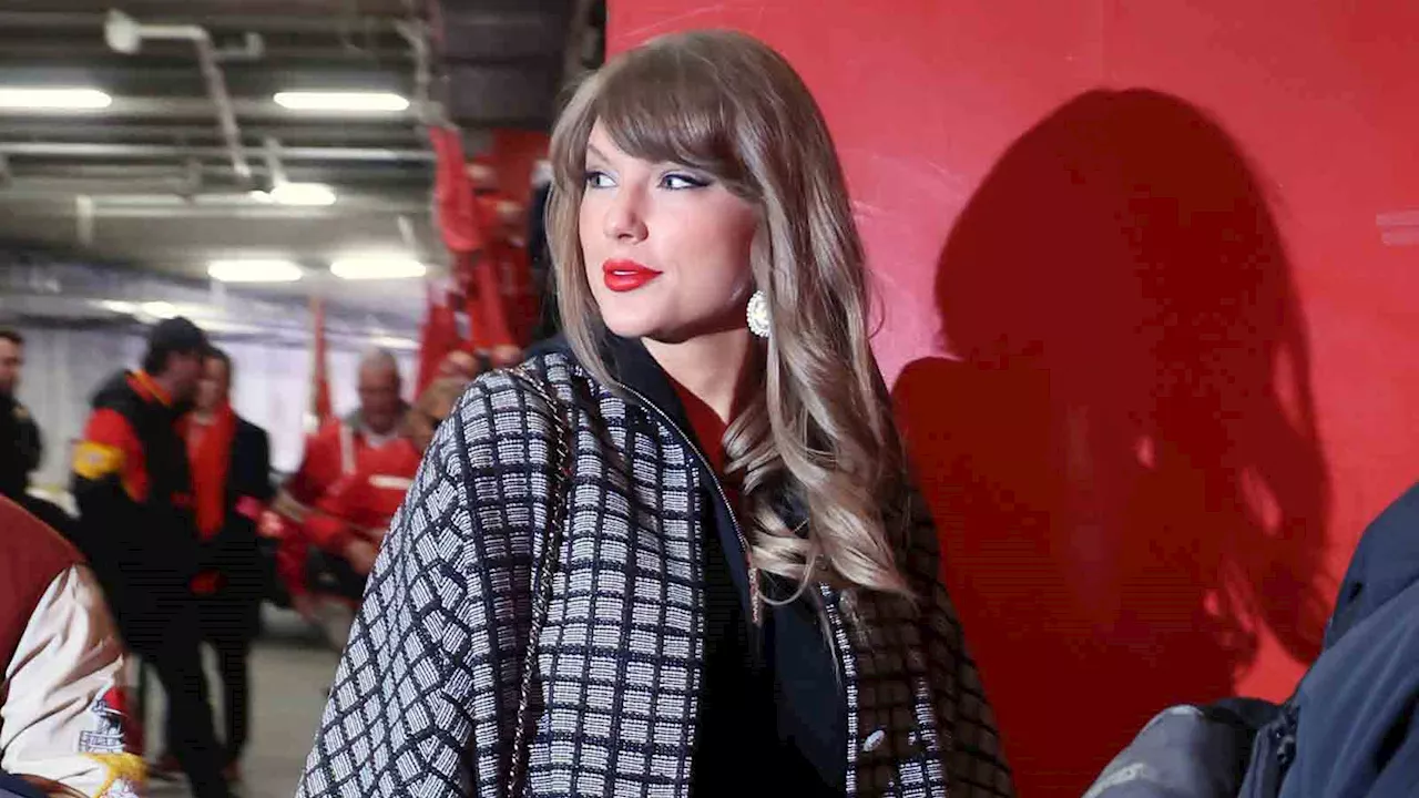 Taylor Swift Returns to Arrowhead Stadium to Cheer on Travis Kelce