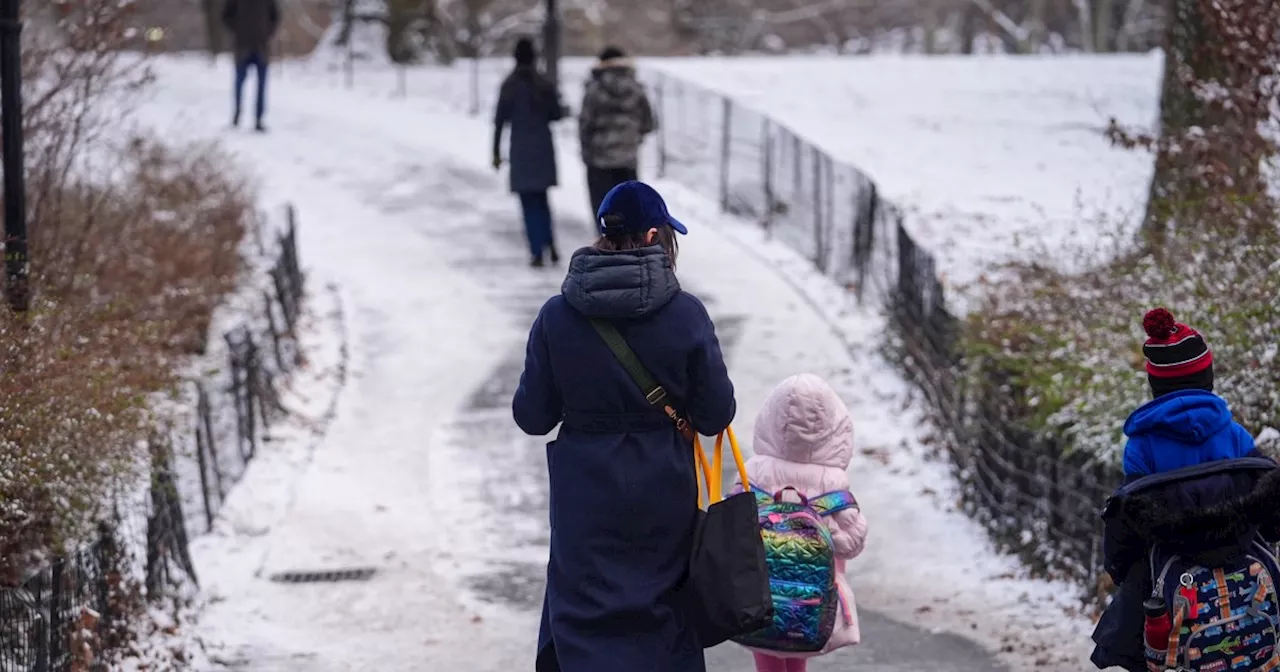 Arctic Blast Grips US, Bringing Snow, Freezing Temperatures, and Cancellations