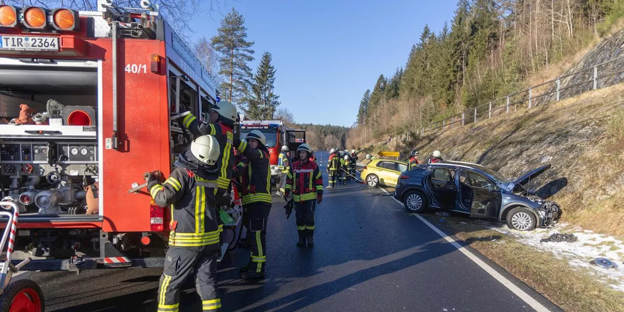 Schwerer Unfall in der Oberpfalz: Drei Verletzte, zwei davon schwer