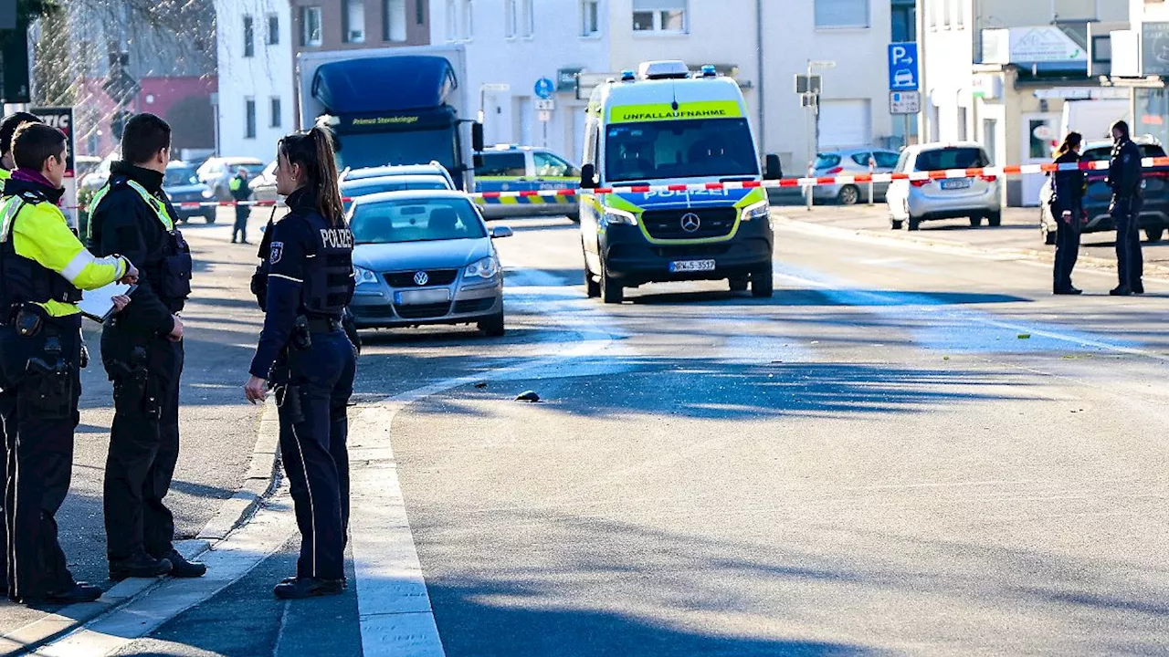 Polizei prüft Mordversuch nach Unfallflucht in Solingen