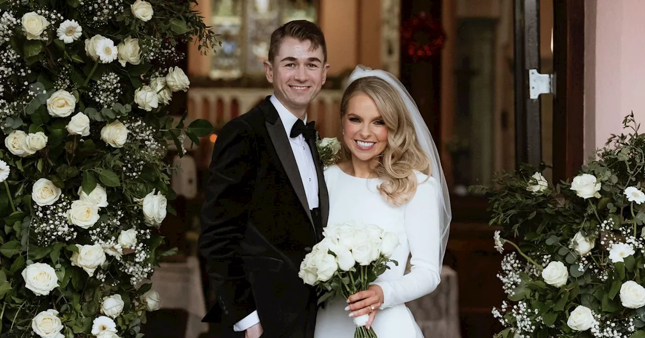 Cork couple wed in stunning winter wedding surrounded by friends and family