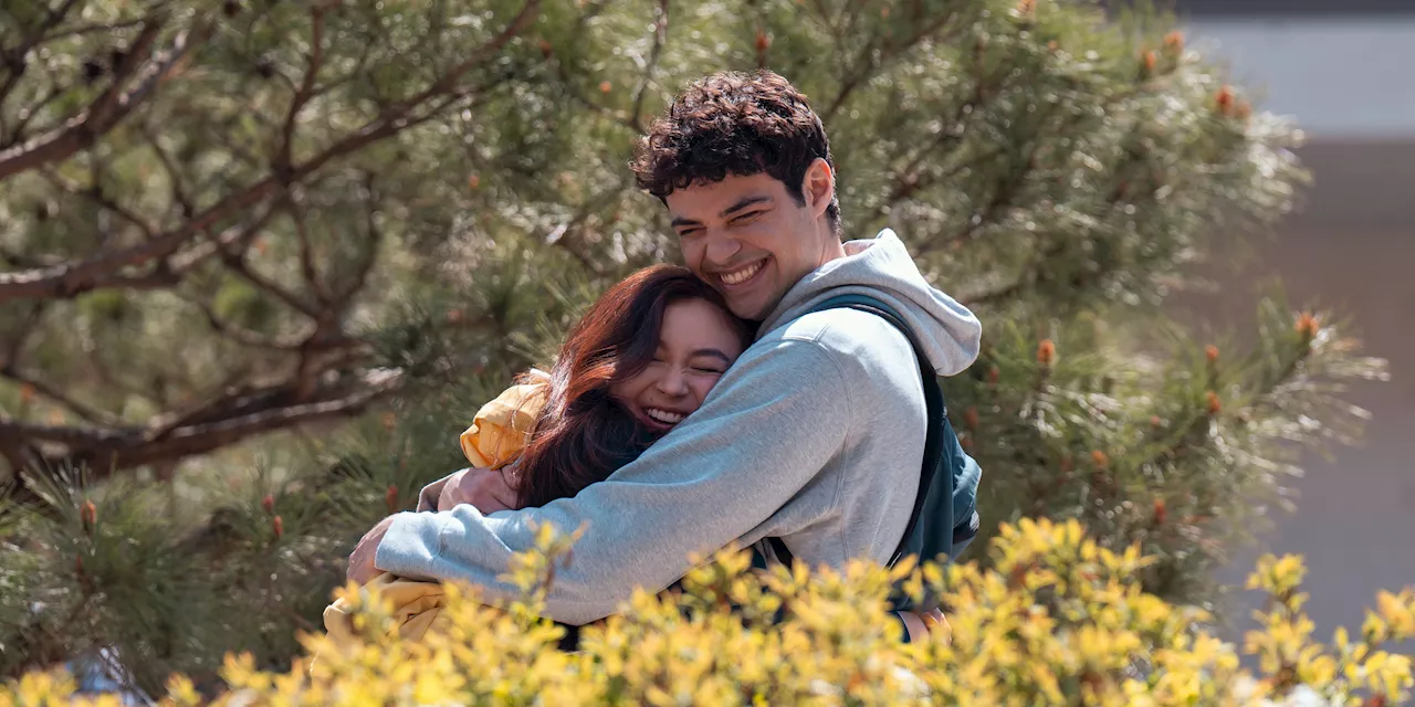 XO, Kitty Season 2: Lara Jean's Potential Future Cameo & Peter Relationship Status Addressed By Showrunner