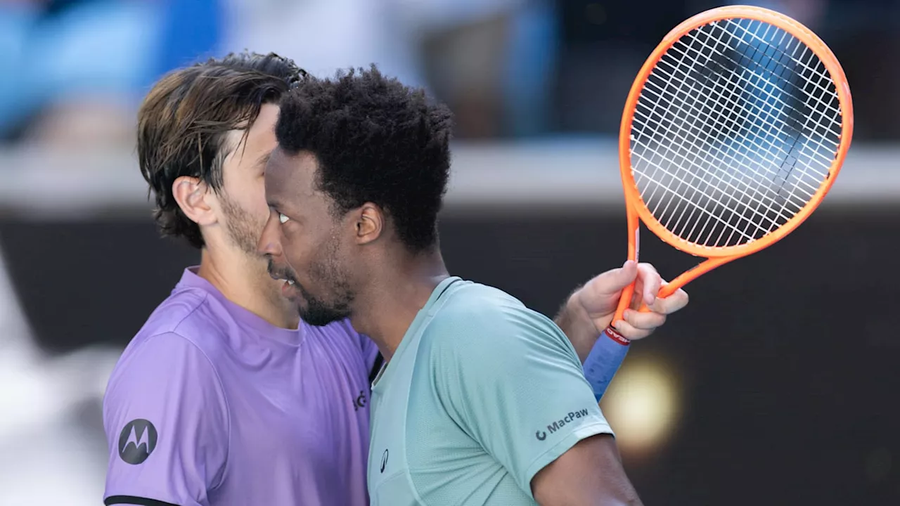 Monfils Upsets Fritz, Reaches Australian Open Round of 16