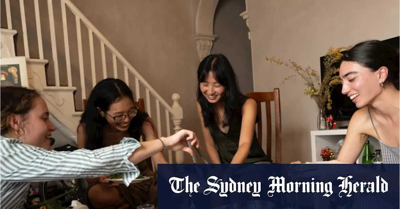 Sydney's Housing Crisis: Gen Z Turns to Facebook for 'Share-House Speed-Dating'