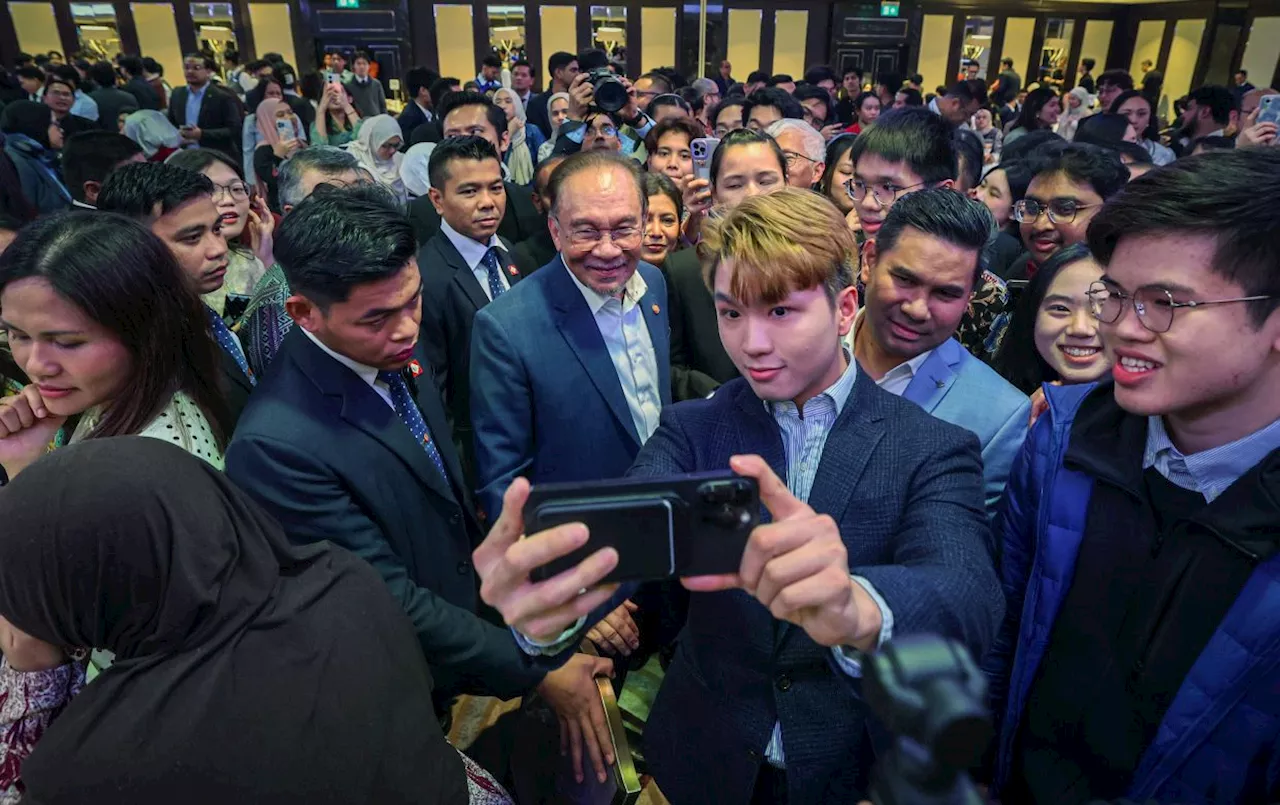 Anwar: Malaysians Abroad Shouldn't Underestimate Home Tech Prowess