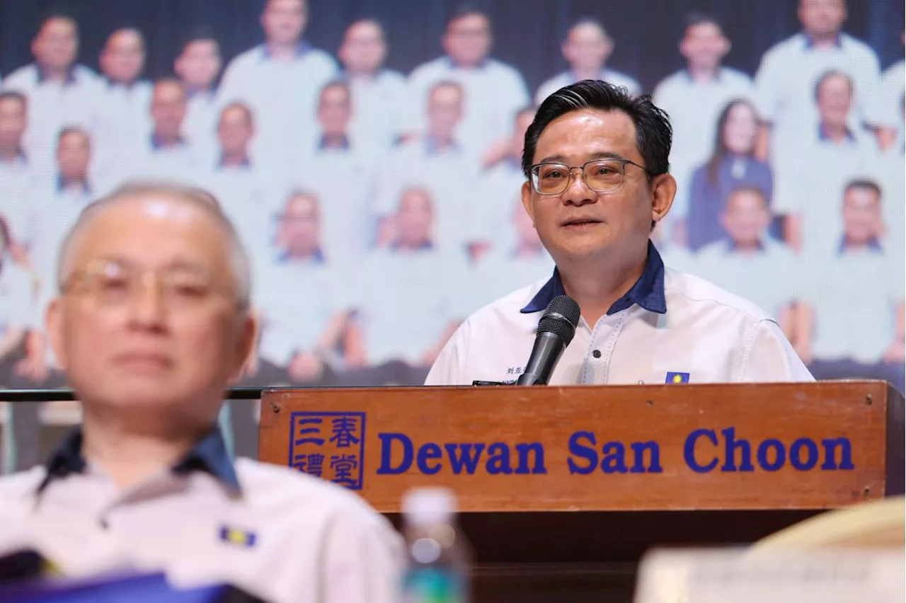 MCA Opposes Different Working Hours System for Public Healthcare Professionals