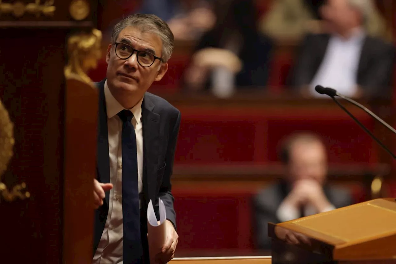 « Il finira tout seul » : Olivier Faure remet les pendules à l’heure, Mélenchon « n’est pas le chef » du NFP