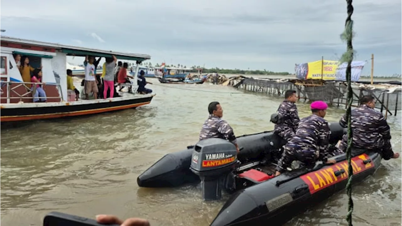 Pembongkaran Pagar Laut di Tanjung Pasir