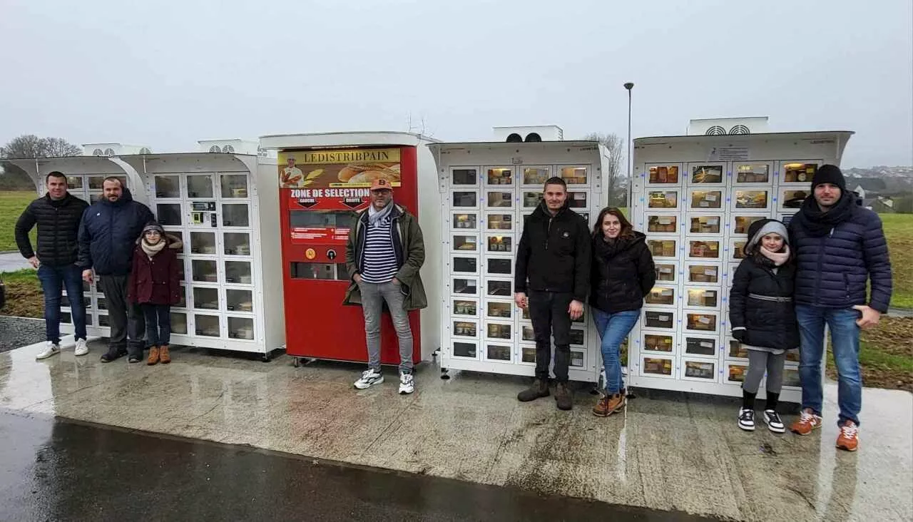 Ces commerçants s’unissent pour installer des distributeurs alimentaires dans cette commune de la Sarthe