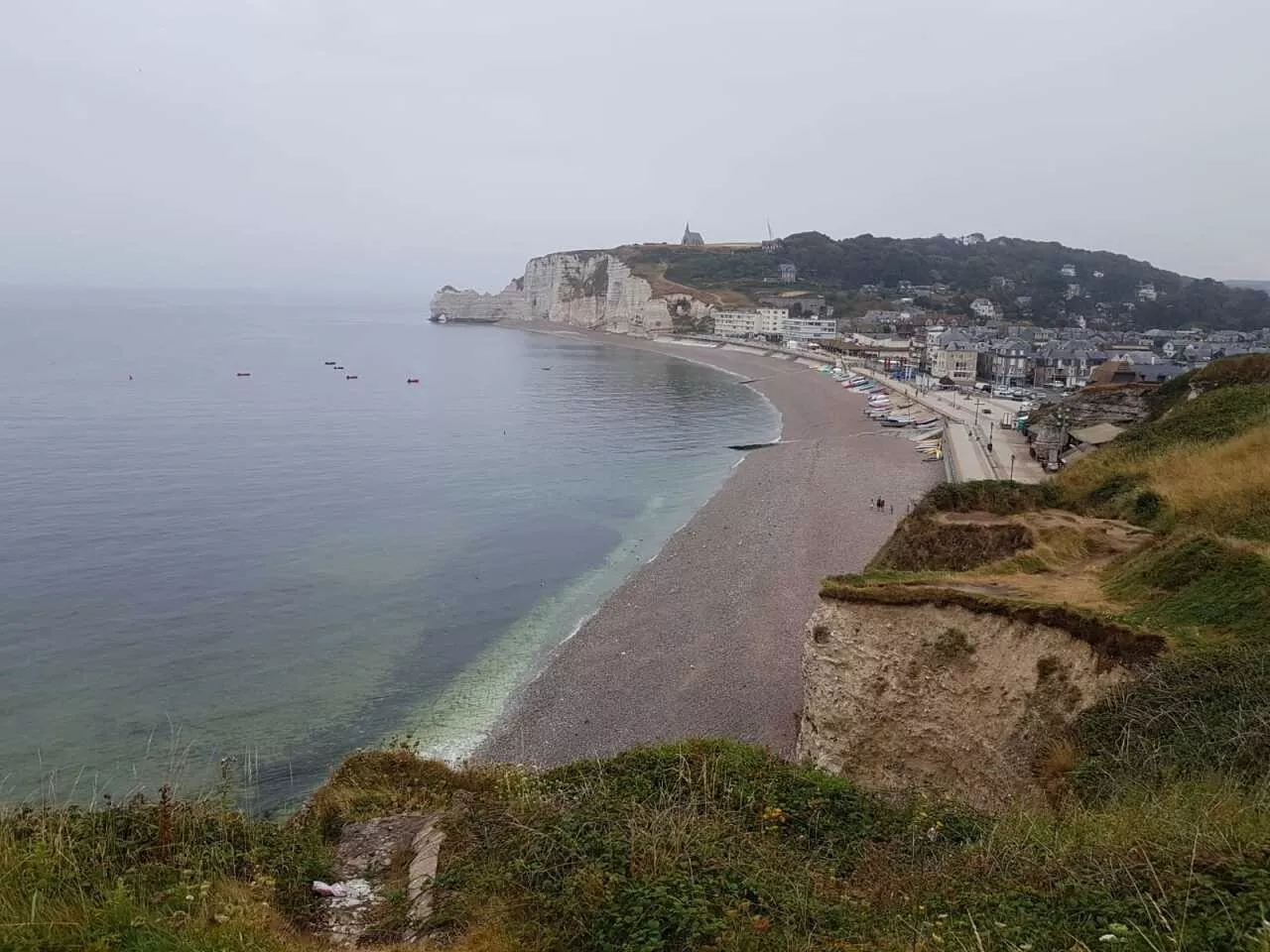 Un corps retrouvé en pied de falaise à Étretat : l'hélicoptère Dragon 76 mobilisé