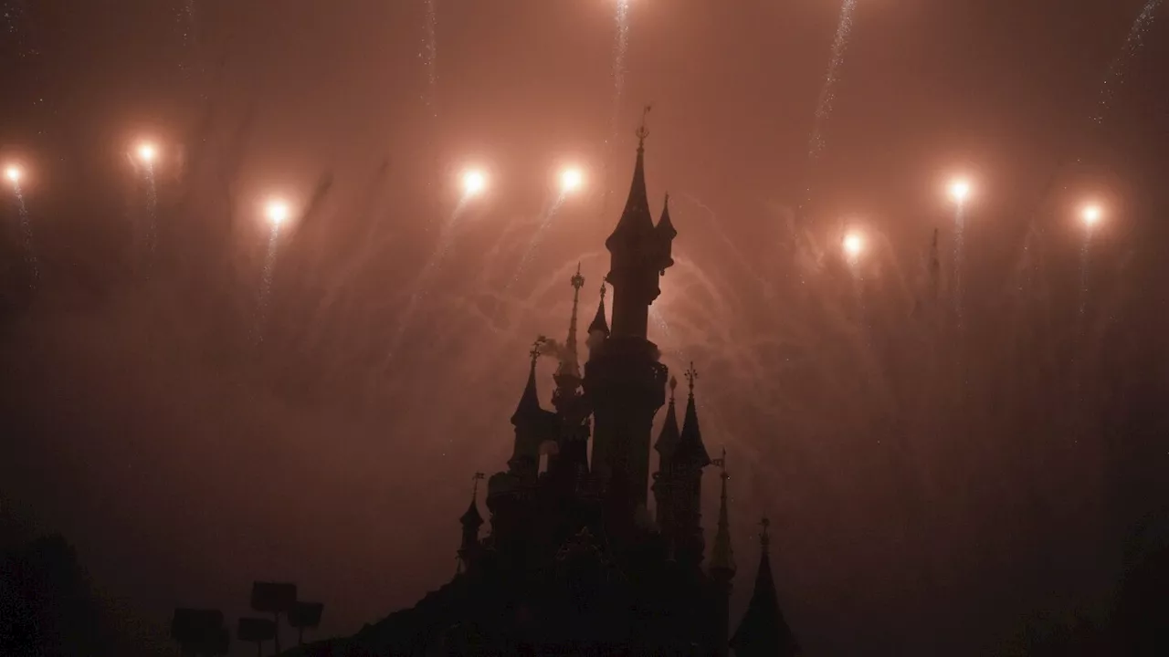 Disneyland Paris unveils spectacular nighttime show using Paris Games laser technology