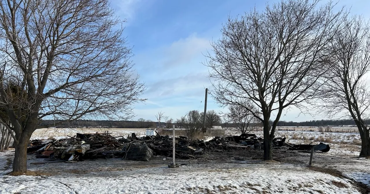 One injured following fire that engulfed entire house in rural west Ottawa