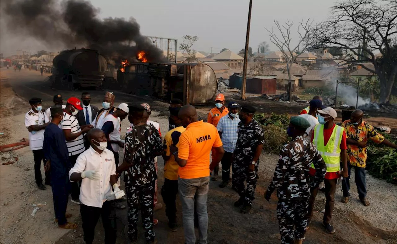 Explosión de camión con combustible en Nigeria deja 86 muertos; suman 55 heridos