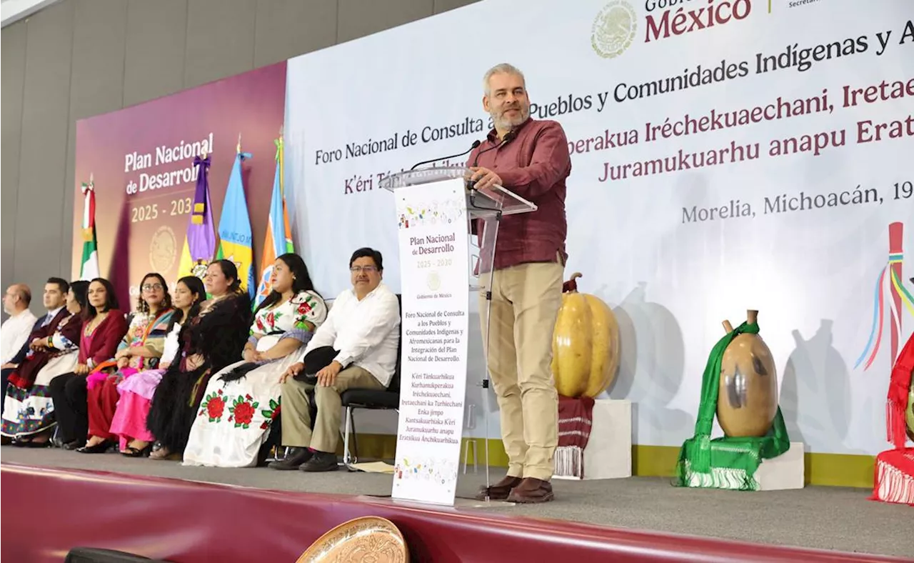 Gobernador de Michoacán reconoce autogobiernos indígenas; lideran foro para el Plan Nacional de Desarrollo