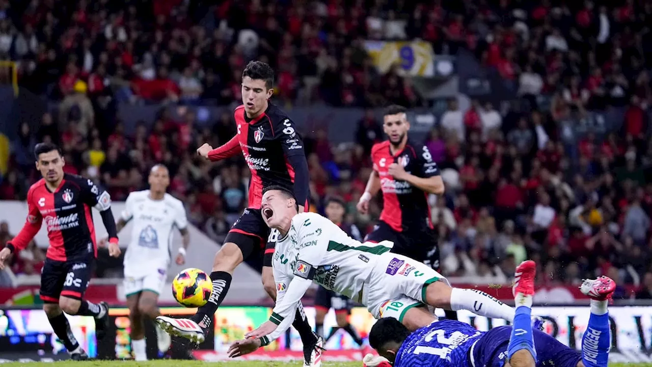 En video: James Rodríguez debuta en León y es protagonista en victoria 2-1 sobre Atlas
