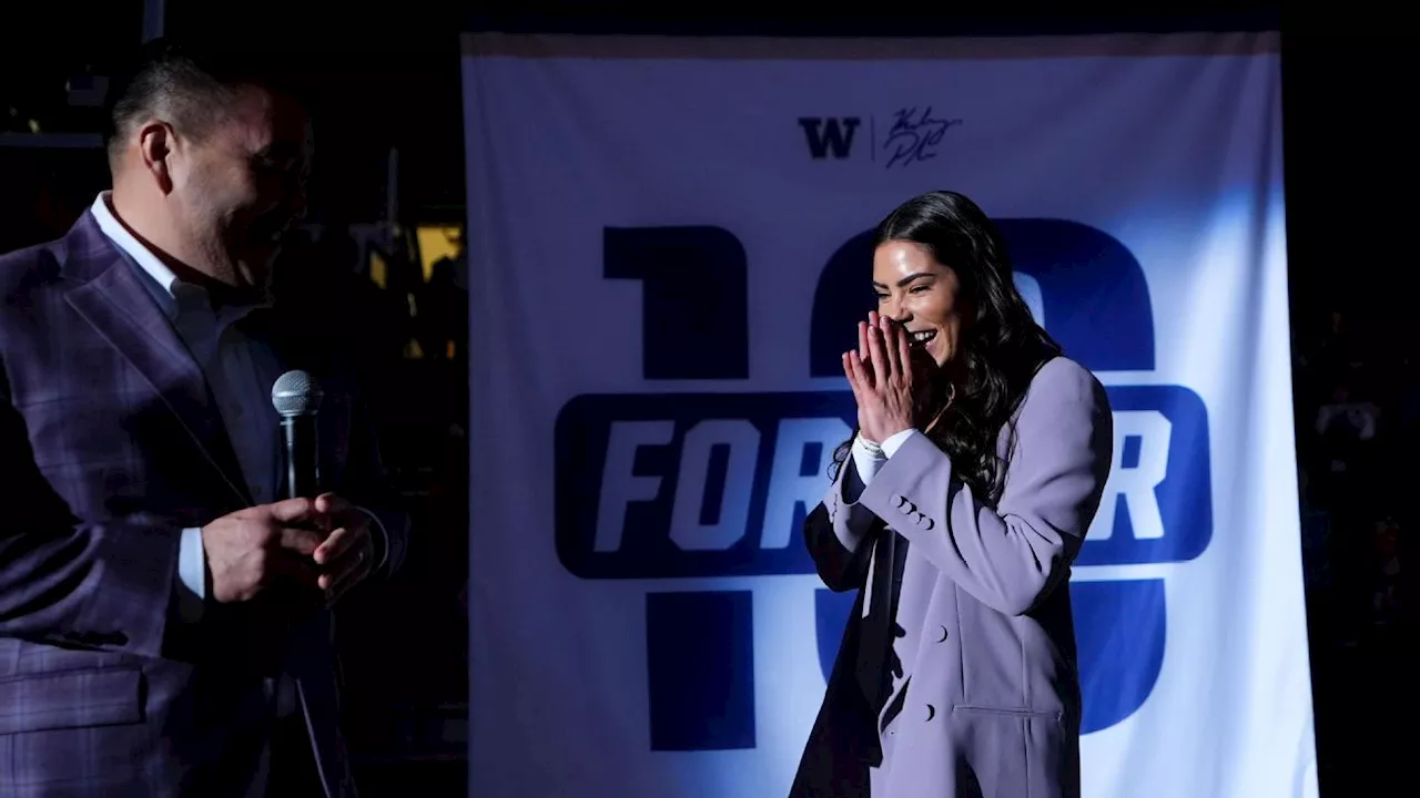 Washington retires former star Kelsey Plum's No. 10 jersey