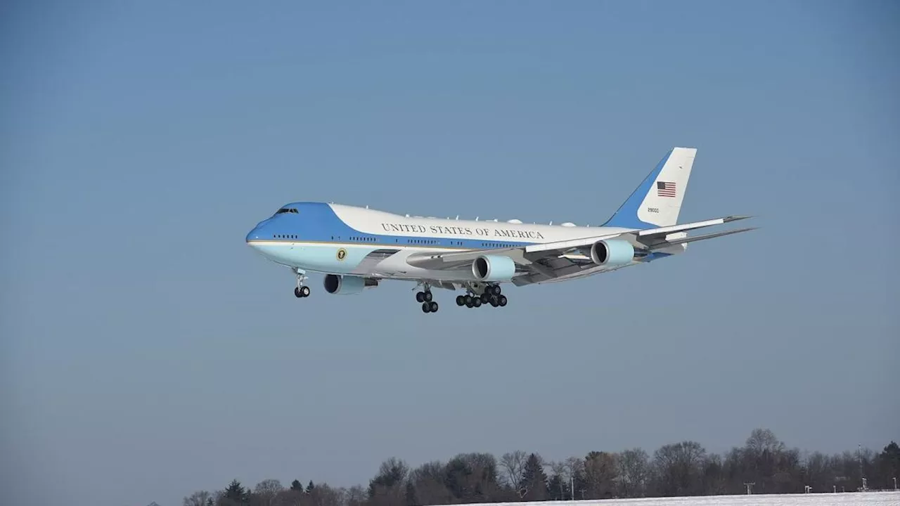 Air Force One: com'è fatto l'aereo del presidente Trump