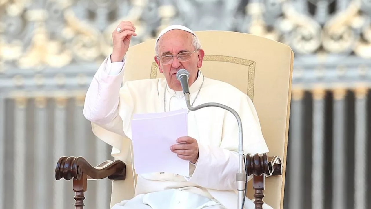 Pope at Angelus: Where we are lacking, the Lord responds abundantly