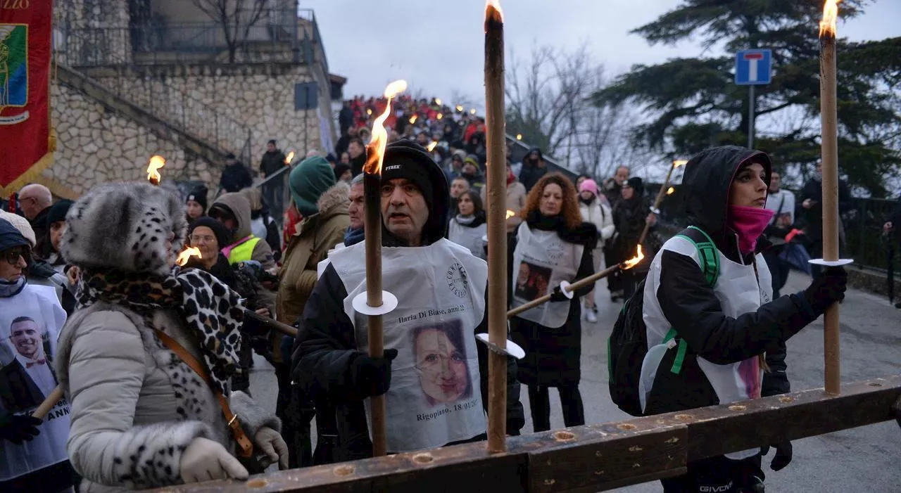 Tragedia dell'hotel Rigopiano, otto anni dopo la valanga il ricordo delle 29 vittime. «Ferita indelebile per t