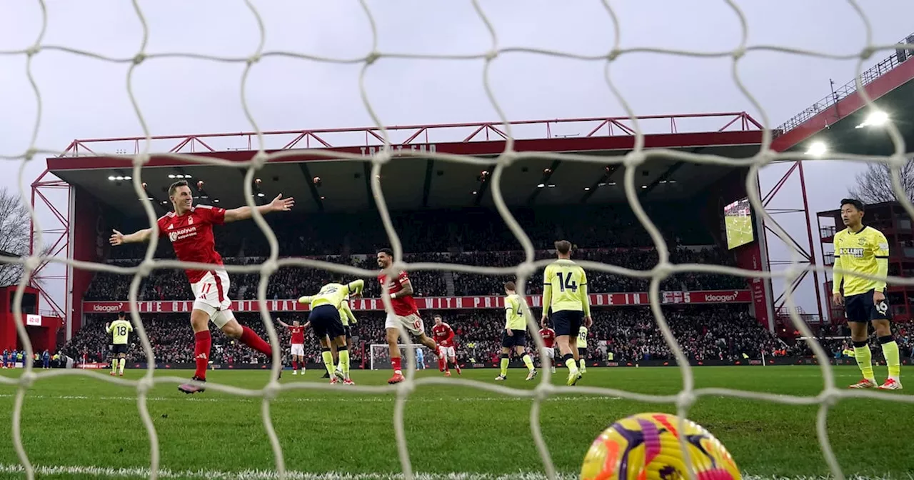 Nottingham Forest beat rock-bottom Southampton despite late flurry