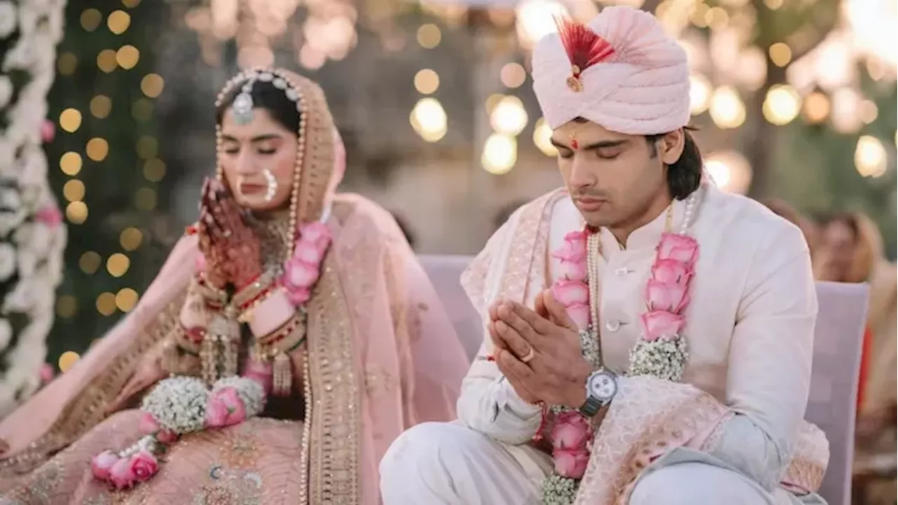 Neeraj Chopra Marriage: शादी के बंधन में बंधे गोल्डन बॉय नीरज चोपड़ा, जानें कौन हैं जेवलिन थ्रो खिलाड़ी की पत्‍नी