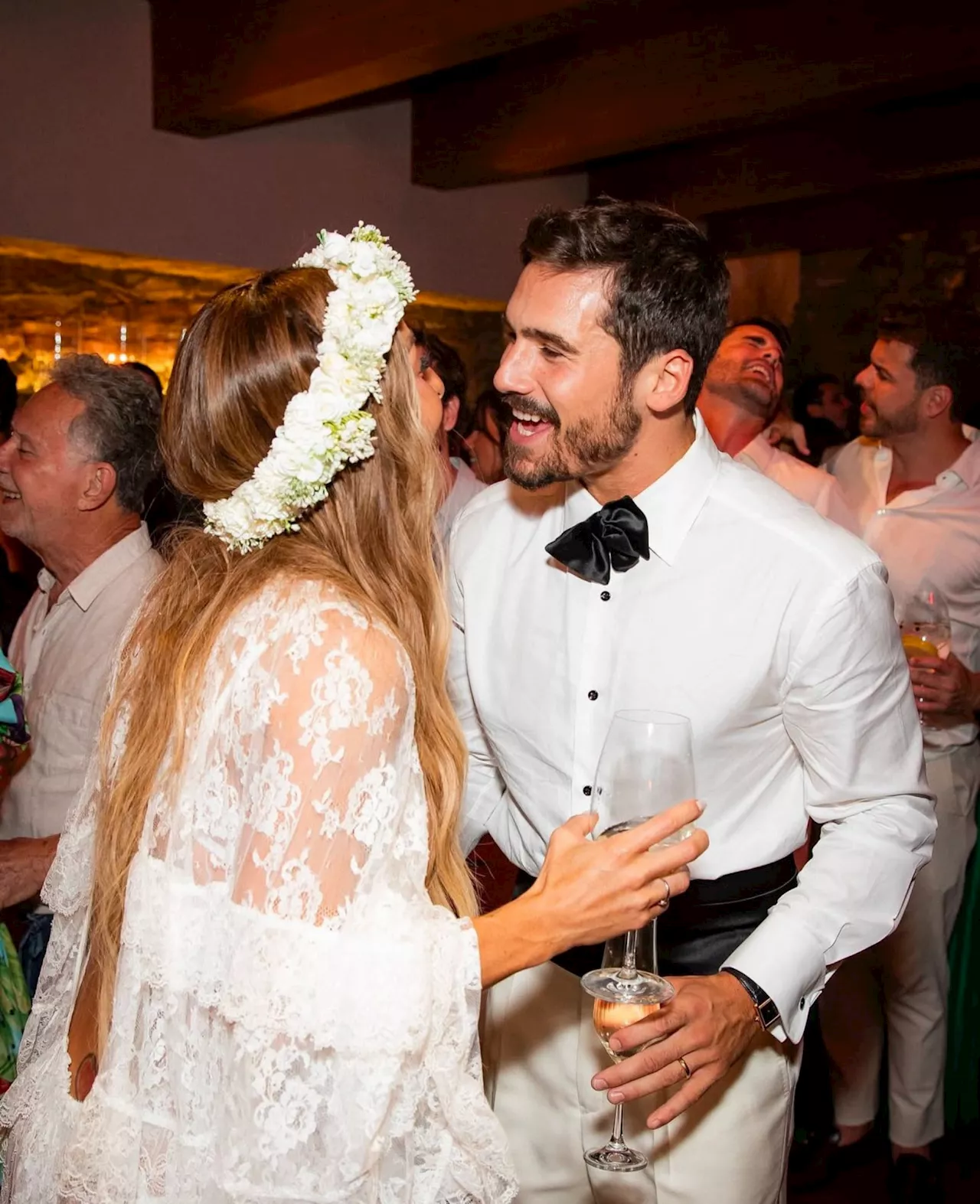 Nicolas Prattes relembra casamento com Sabrina Sato com registros inéditos: 'Dia mais feliz da minha vida'