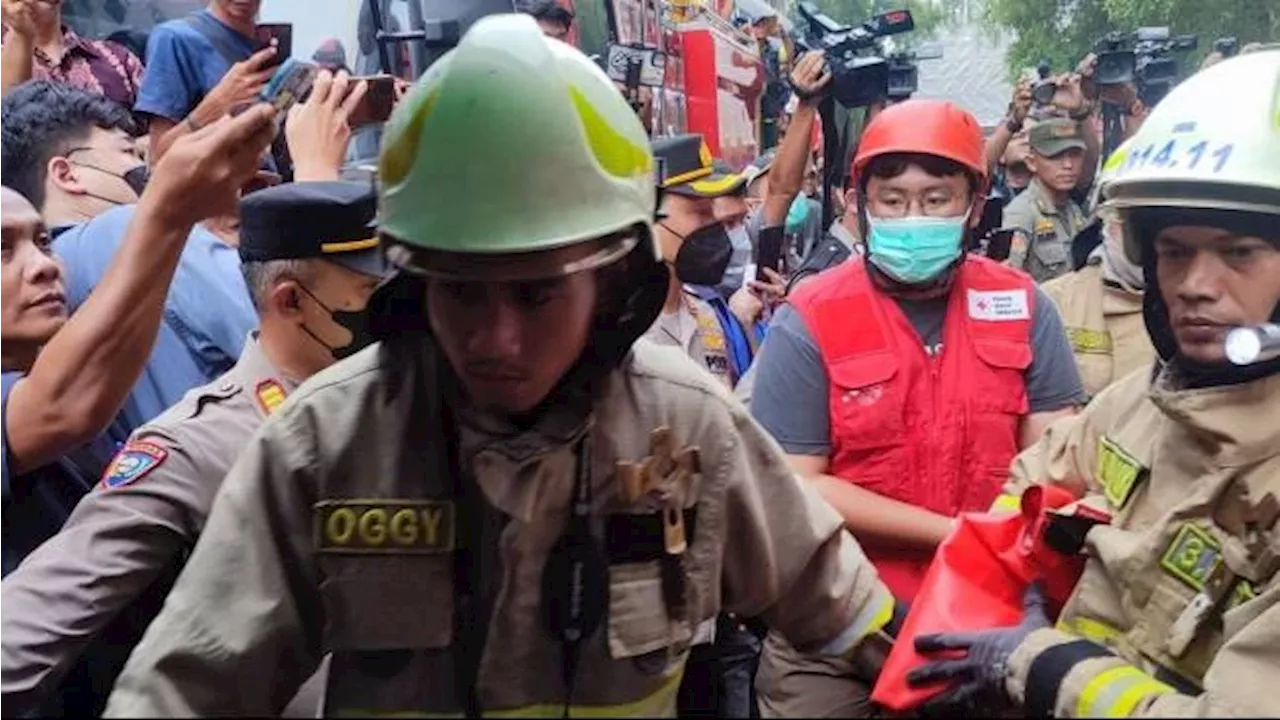 Polri Telah Terima 13 Sampel DNA dari Keluarga Terduga Korban Kebakaran Glodok Plaza