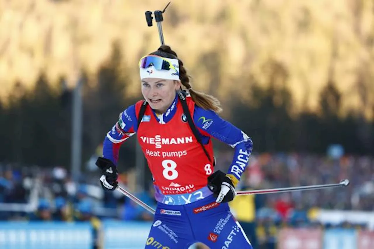 Premier podium en Coupe du monde pour Jeanne Richard sur la mass-start de Ruhpolding, Elvira Oeberg s'impos...