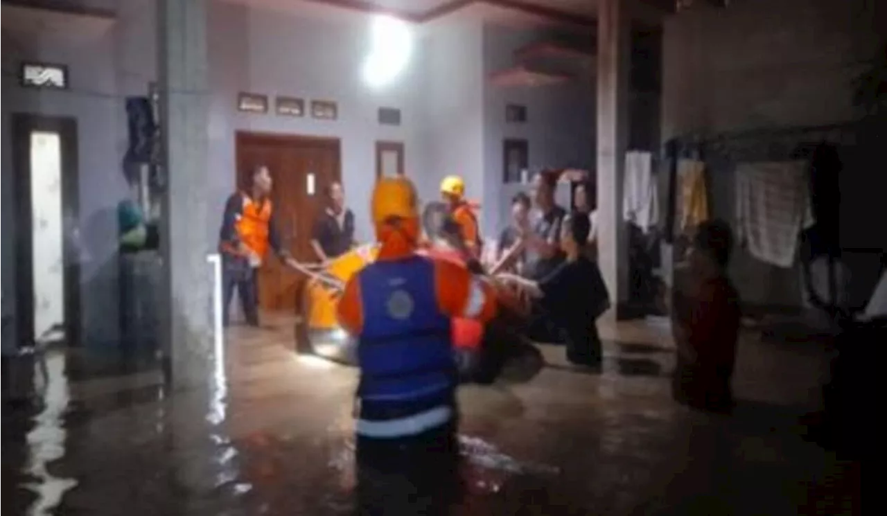 Banjir Bandang Landa Kota dan Kabupaten Cirebon, Ribuan Warga Jadi Korban