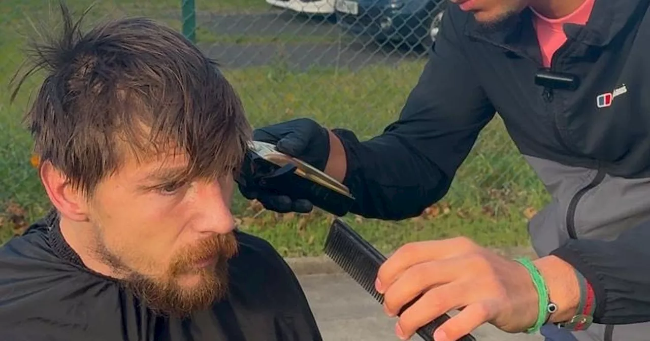 The young barber who gives free haircuts to the homeless