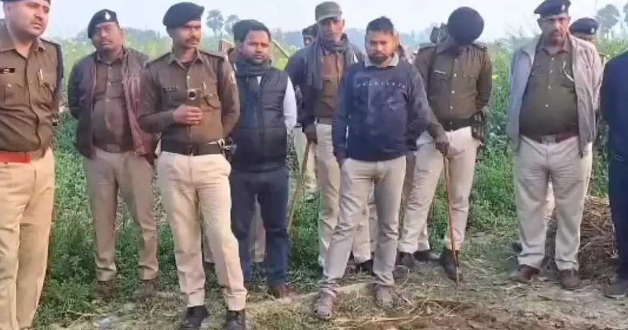 बेगूसराय में भड़के महादलित परिवारों ने किया पुलिस पर पथराव, दबंग पर आधा दर्जन झोपड़ी जलाने का आरोप