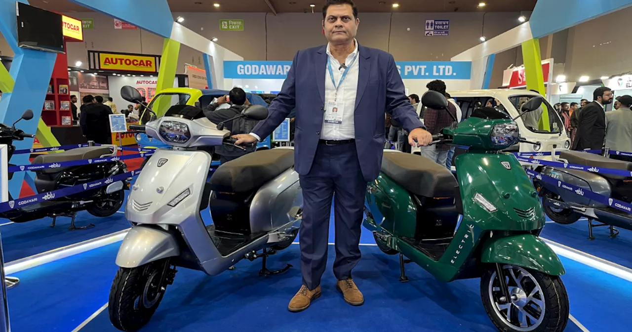 Auto Expo 2025 में गोदावरी इलेक्ट्रिक मोटर्स ने लॉन्च किए 2 नए स्कूटर और ई-ऑटो, देखें खासियत