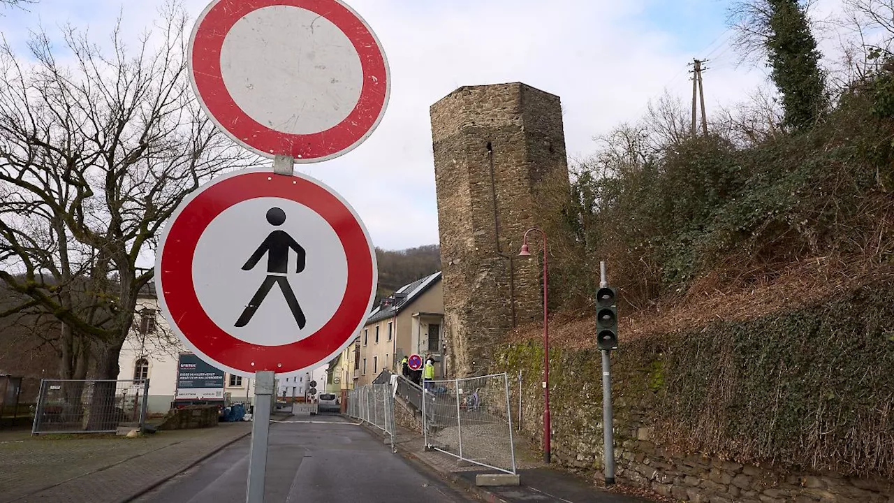 Rheinland-Pfalz & Saarland: Schiefer Turm in Dausenau ist zu schief