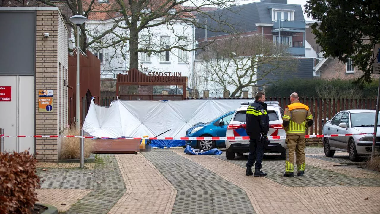 Dode vrouw (21) bij theater is medewerkster: 'Ze begon als stagiair'