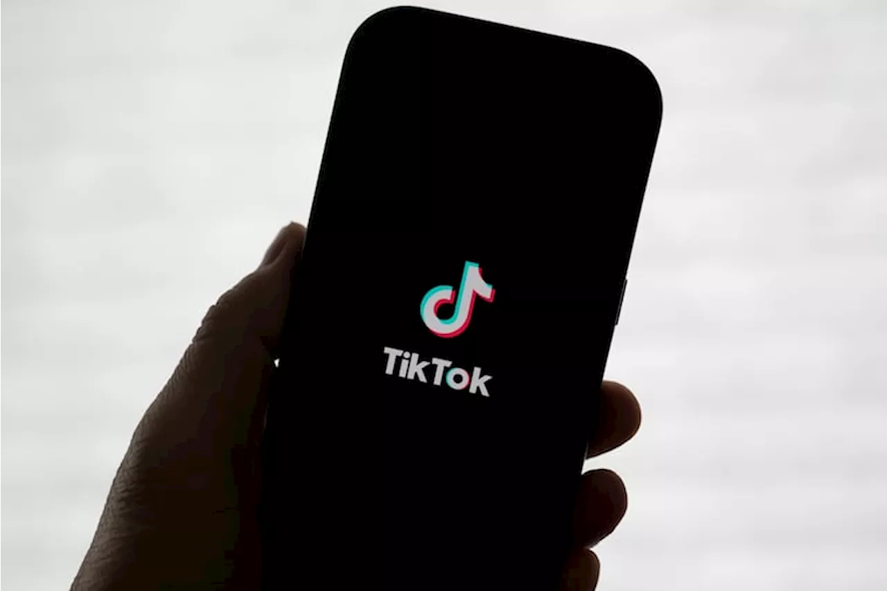 TikTok says it’s restoring service to US users based on Trump’s promised executive order