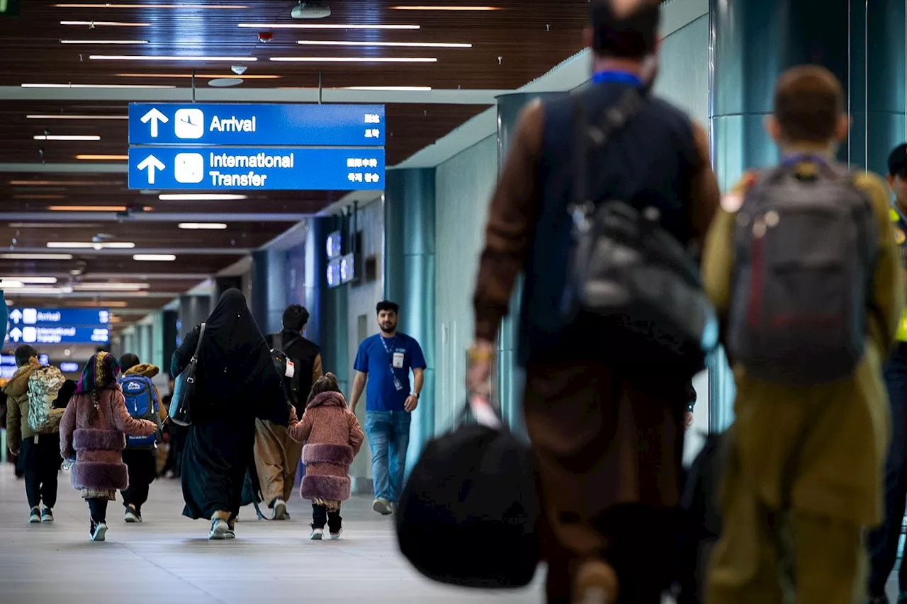 Afghans seeking Special Immigrant Visas in Philippines leave for the US