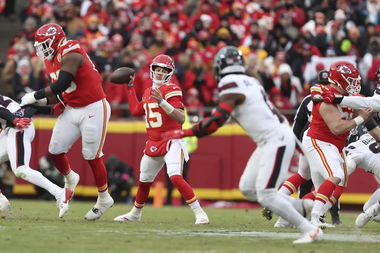 Mahomes, Kelce help Chiefs to a 23-14 win over Texans and another AFC title game