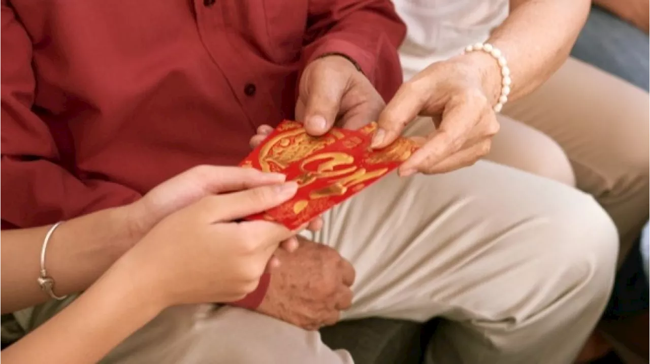 Bolehkah Muslim Menerima Angpao saat Imlek? Ini Pandangan Buya Yahya