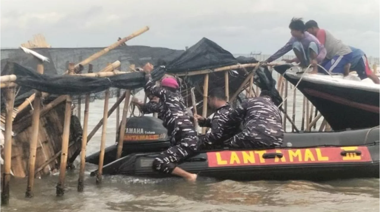 Menteri KKP Sayangkan Pembongkaran Pagar Laut Tangerang oleh Angkatan Laut