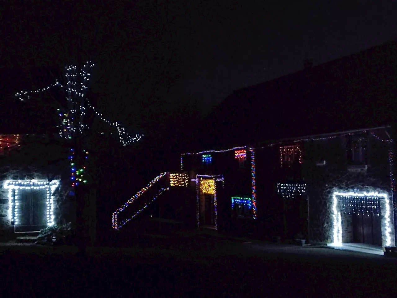 Savignac-Lédrier : comment elle a remporté le concours des maisons illuminées pour Noël