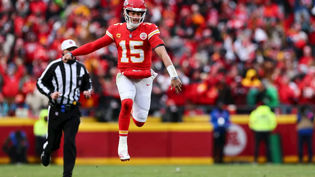 NFL playoffs LIVE: Texans-Chiefs ref controversy heats up, Saquon Barkley runs wild in Philly snow...