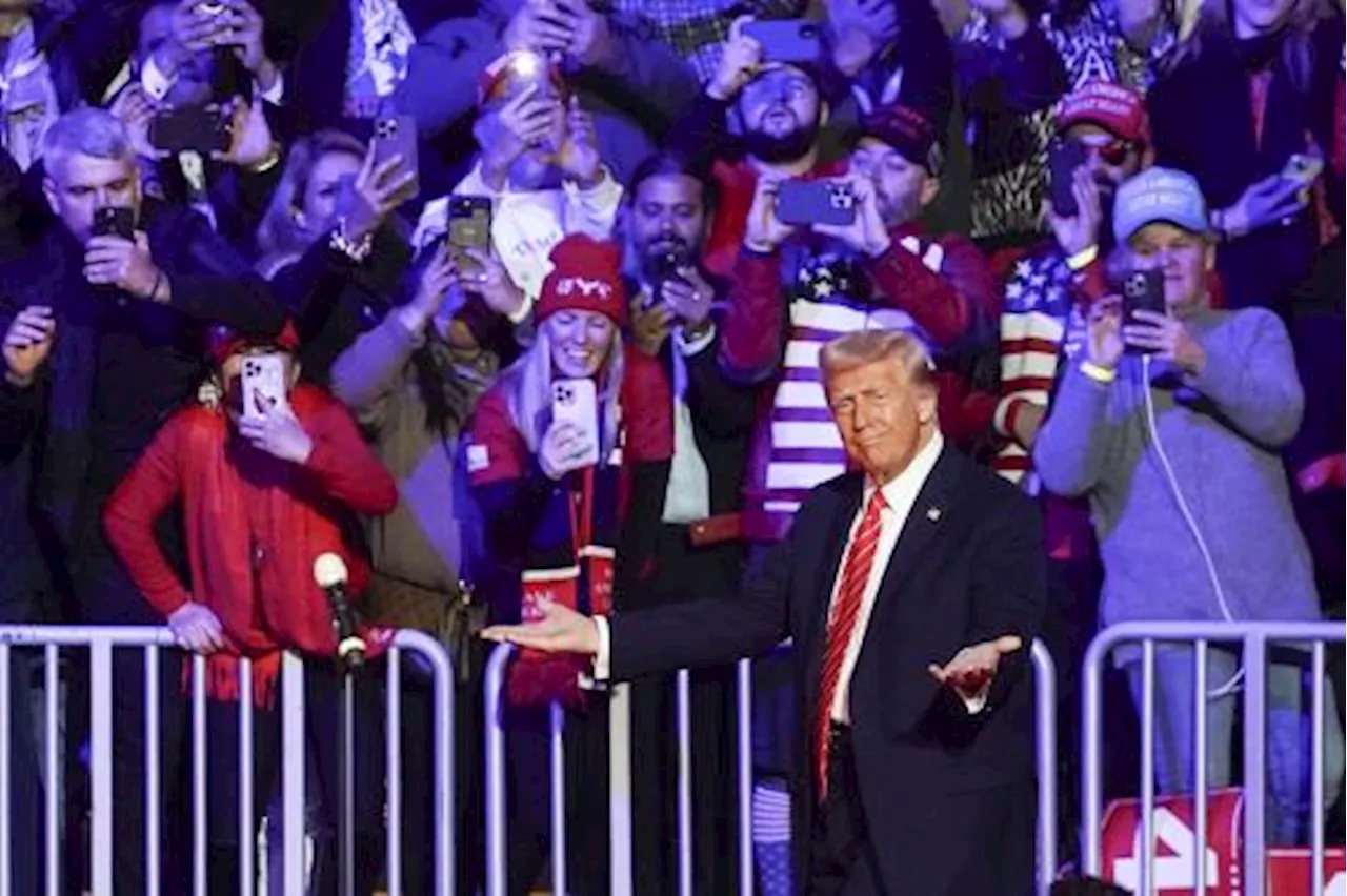 Donald Trump all'ultimo comizio prima dell'Inauguration Day: 'Domani a mezzogiorno calerà il sipario su quattro anni di declino'