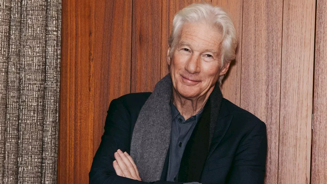 Richard Gere: «Non bisogna fidarsi dei politici, non hanno a cuore la cultura di un popolo. La tecnologia non ha migliorato la nostra vita, nessuno si prende più cura dell'altro»