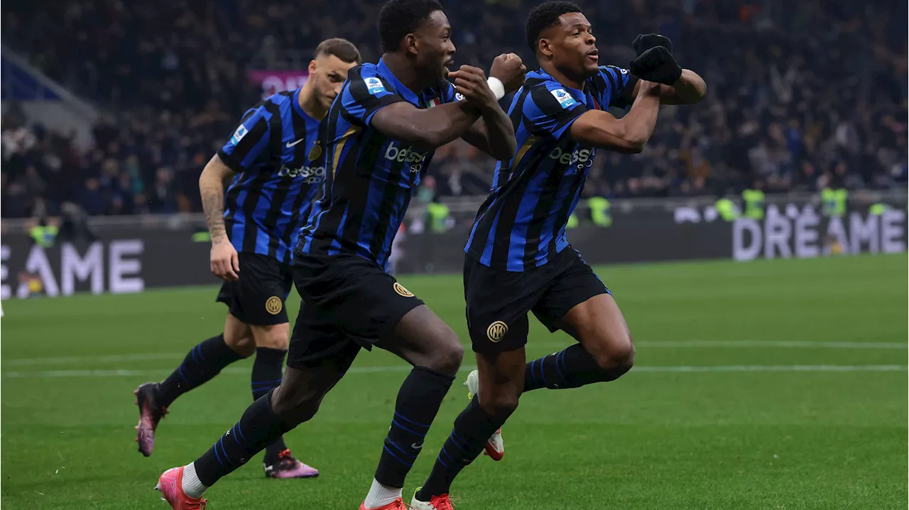 Denzel Dumfries is wéér trefzeker bij zakelijke overwinning Inter